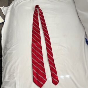 Roundtree & Yorke Red Diagonal Striped   Ties used good condition